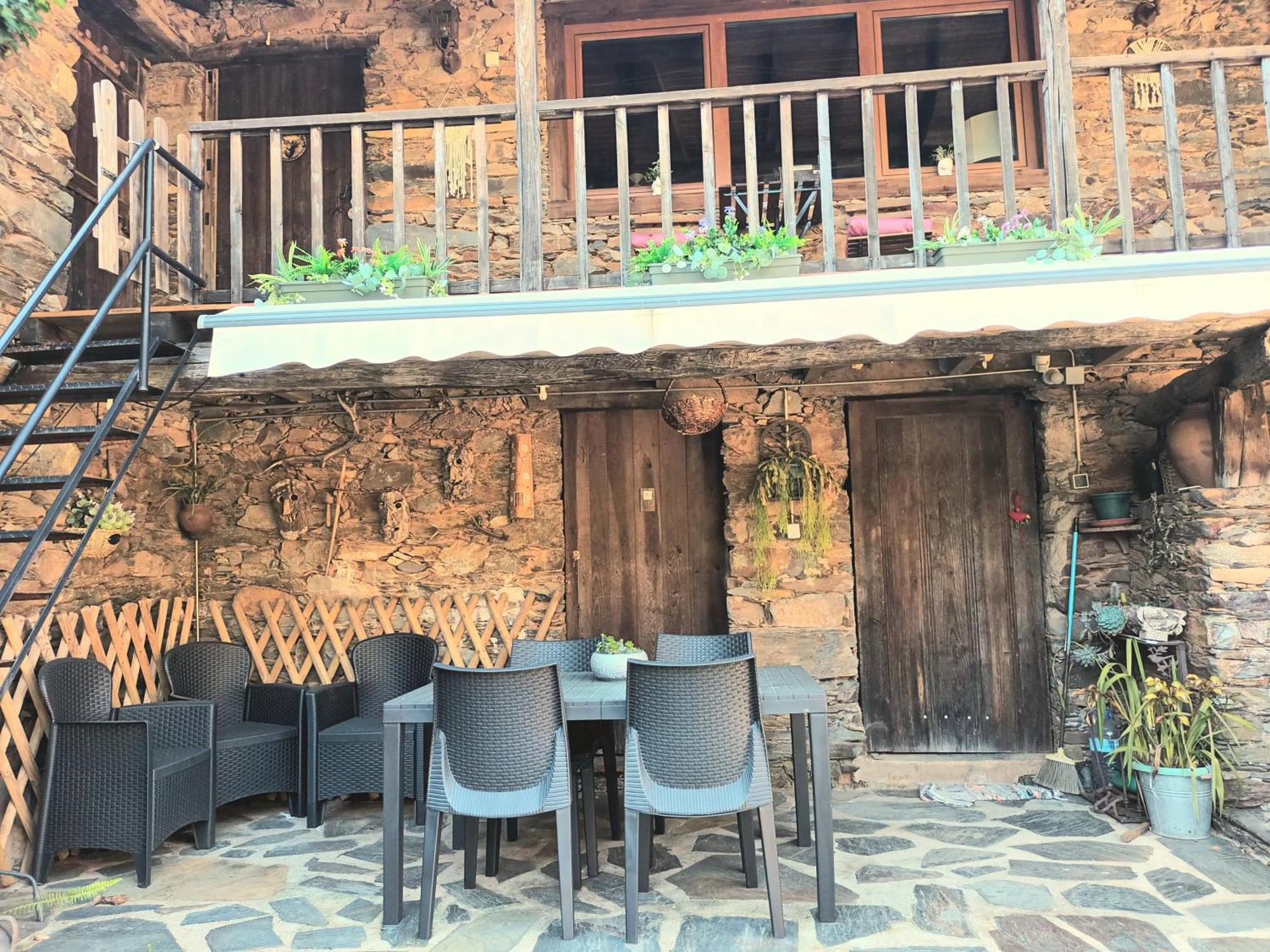 בית הארחה Cha de Alvares 	A Casa Da Natalia מראה חיצוני תמונה